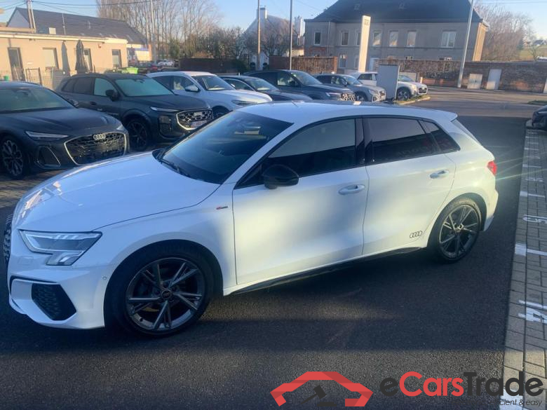 AUDI A3 Sportback Sportback 35 TFSI Business Edition S line S tronic