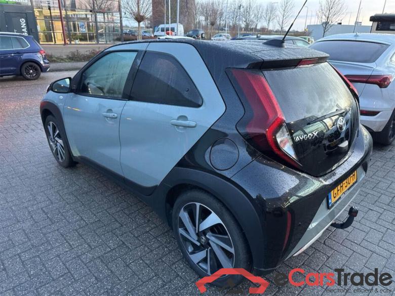 TOYOTA Aygo X 1.0 VVT-i MT Envy #3