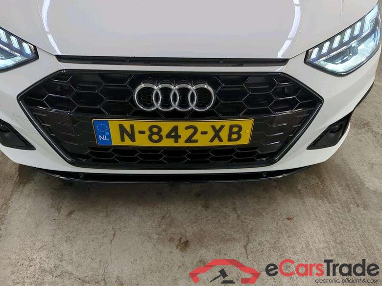 AUDI A4 Avant 35 TFSI S ed. Comp. #4