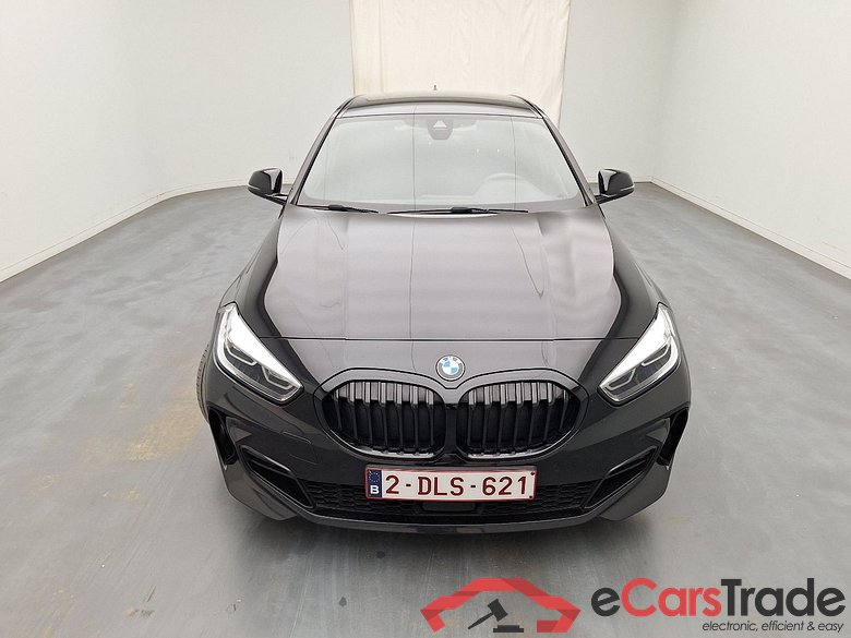 BMW, 1-serie '19, BMW 1 Reeks Hatch 116dA (85 kW) 5d