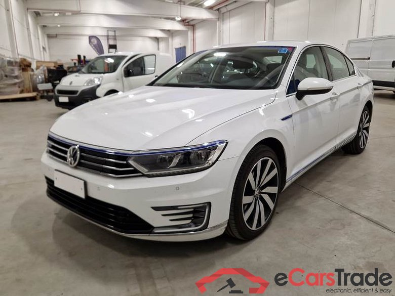 VOLKSWAGEN PASSAT / 2014 / 4P / BERLINA 1.4 TSI DSG GTE