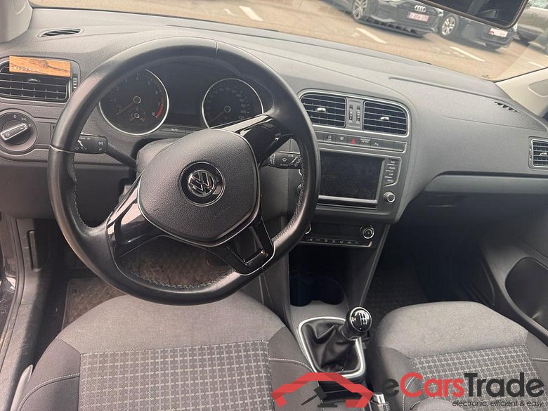 VOLKSWAGEN Polo Polo  1,0 l BlueMotion Technology 55 kW (75 HP) 5-speed #6