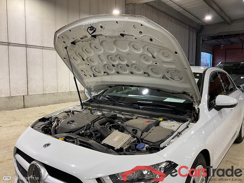 MERCEDES-BENZ CLASS A (W177) A 160 #6