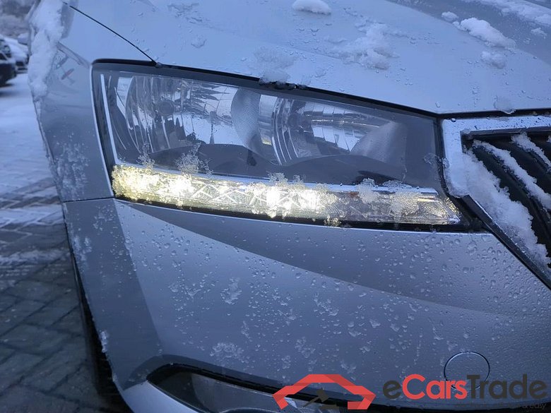 SKODA Fabia Combi 70 kW #4