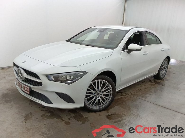 Mercedes-Benz CLA CLA 250 e Luxury Line 4d #1