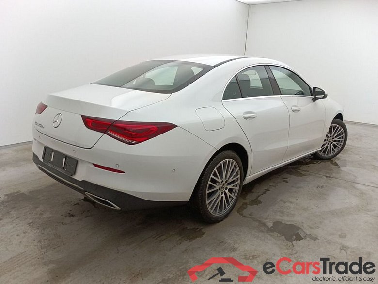 Mercedes-Benz CLA CLA 250 e Luxury Line 4d #2