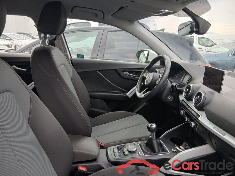 AUDI Q2 / 2016 / 5P / todoterreno Design 30 TFSI 85kW (116CV) #6