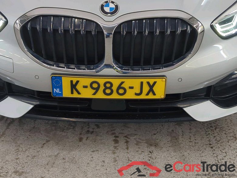 BMW 1 Serie 118i Sport Line 5d #5