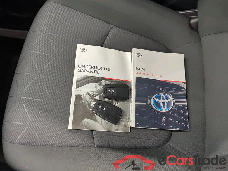 Toyota RAV4 2.0 VVT-iE 2WD Business 5d #4
