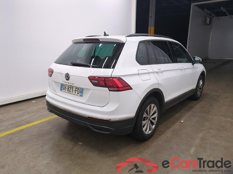 VOLKSWAGEN Tiguan / 2020 / 5P / SUV 1.5 TSI 150 DSG7 Life Busines #3