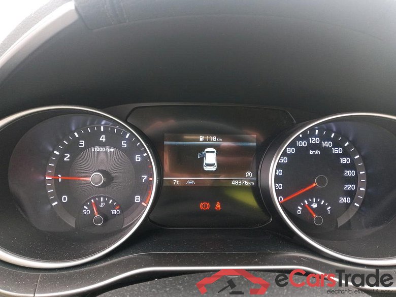 KIA Ceed / 2021 / 5P / berlina con portón 1.0 T-GDi 88kW (120CV) Drive #4