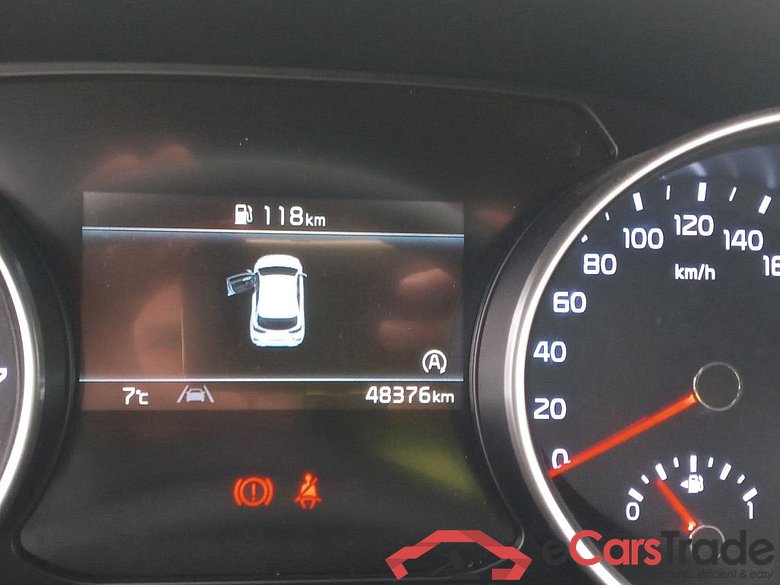 KIA Ceed / 2021 / 5P / berlina con portón 1.0 T-GDi 88kW (120CV) Drive #5