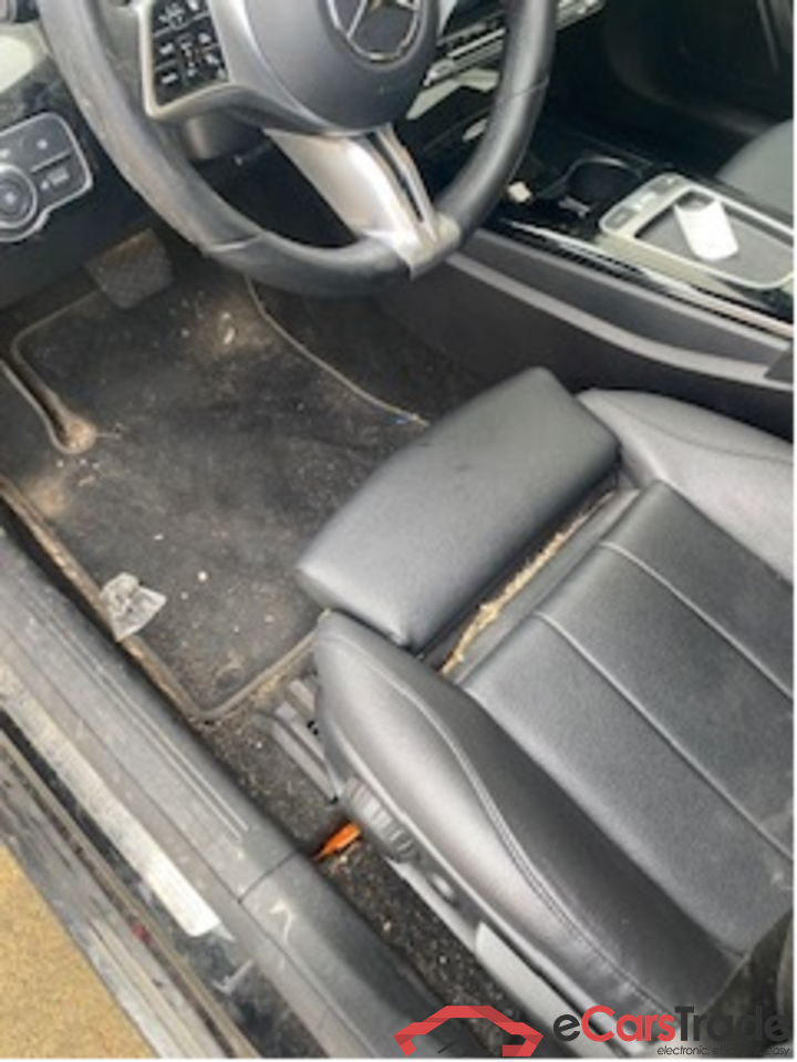 Mercedes A-Klasse A-Klasse A 250 e Luxury Line (PHEV) 160kW/218pk  5D/P Auto-8 #2