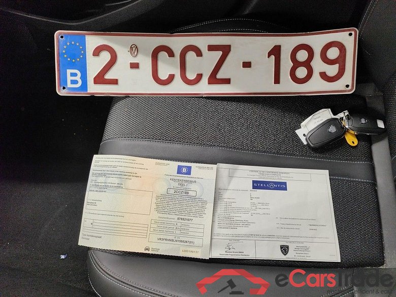 Peugeot 308 SW 1.2 PureTech 130 S&S Allure Pack 5d #4