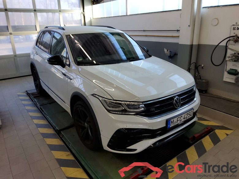 Volkswagen Tiguan (AX1)(07.2020->2024) DE - SUV5 2.0 TSI BMT/Start-Stopp EU6d, R-Line 4Motion OPF (EURO 6d), (Facelift) #2