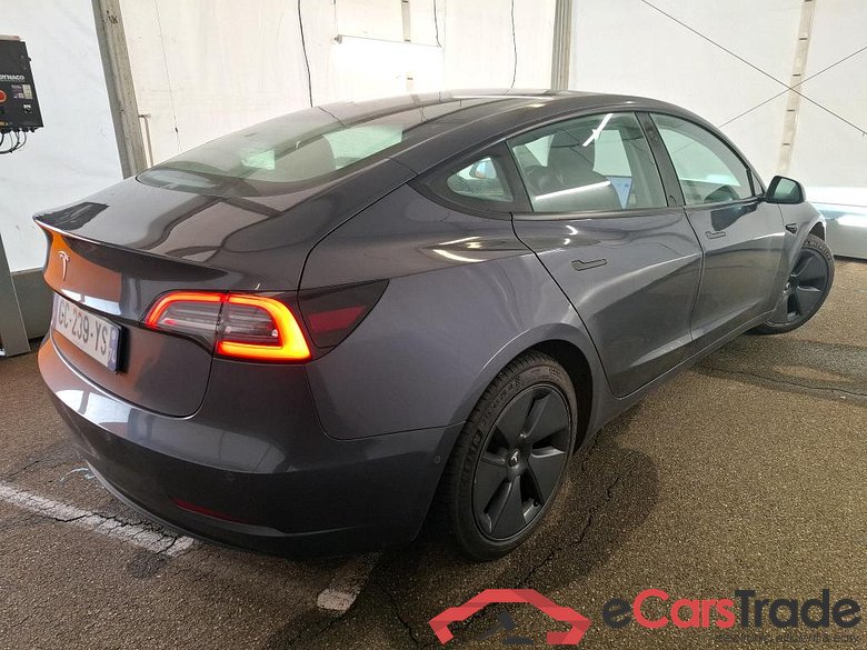 TESLA Model 3 / 2018 / 4P / Berline Autonomie Standard Plus RWD #4