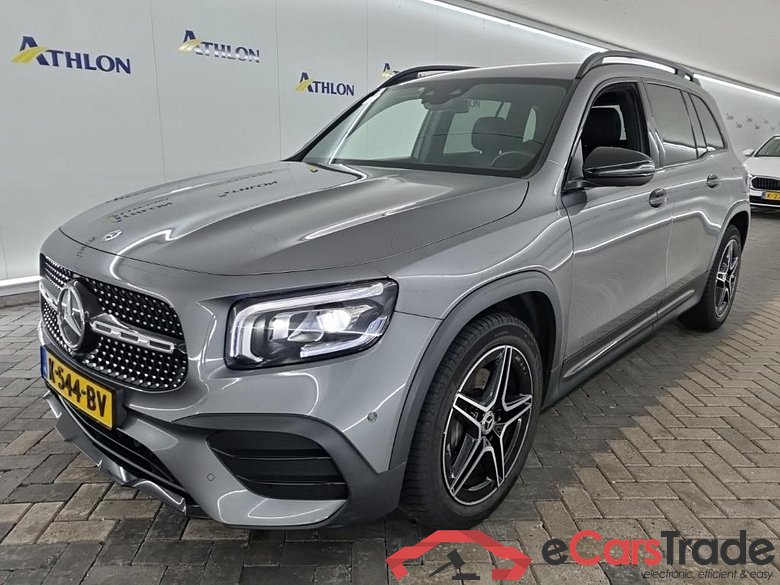 MERCEDES-BENZ GLB-Klasse 200 DCT Business Solution AMG 5D 120kW #1