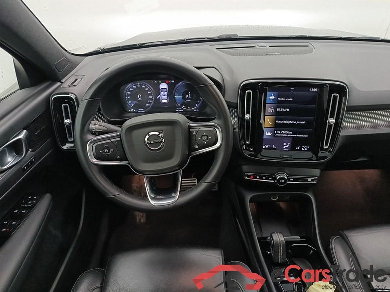 VOLVO XC40 1.5 T5 180 Recharge R-Design DCT 5d #3