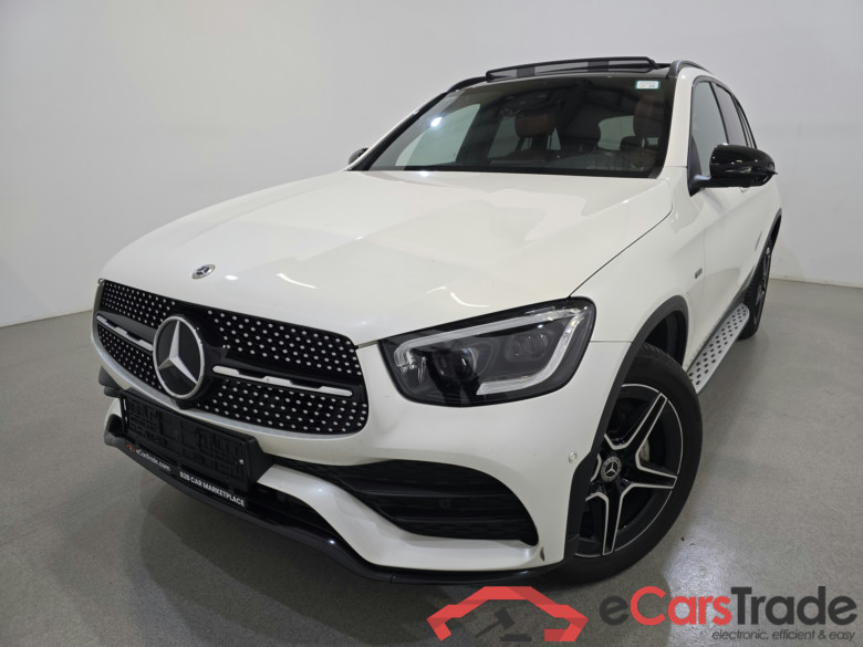 Mercedes GLC 300de Plug-In Hybrid AMG Night 4Matic Aut. Pano LED-Multibeam Widescreen Distronic Burmester Navi Sport-Leather KeylessGo Camera 360 Klima PDC ...