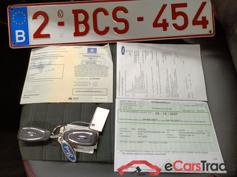 Ford Kuga 2.5i FHEV Aut. 140kW ST-Line X 5d #4