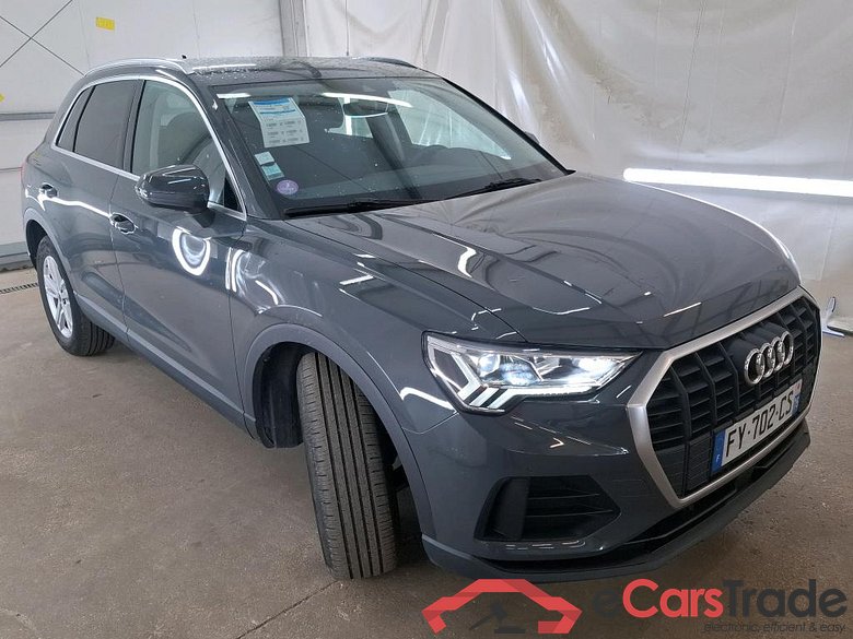 AUDI Q3 / 2018 / 5P / SUV 35 TFSI 150 MHEV S TRONIC BUSINESS LINE #4