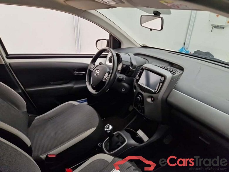 TOYOTA Aygo 1.0 VVT-i x-play #3