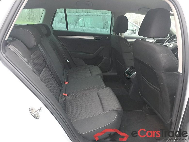 SKODA SUPERB COMBI DIESEL - 2015 1.6 CR TDi Ambition DSG (EU6.2) #6