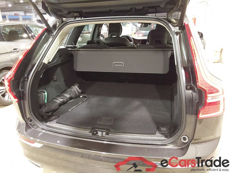 VOLVO XC60 - 2017 2.0 T6 AWD PHEV Inscription Expression #3