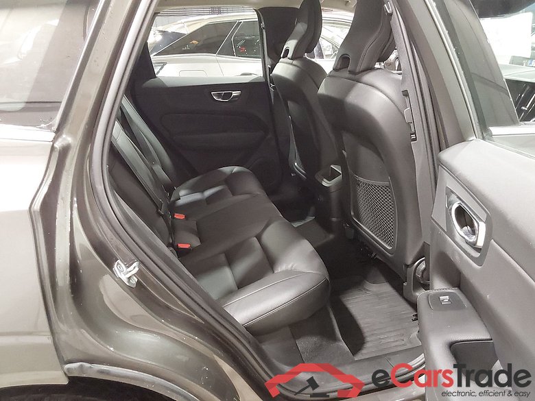 VOLVO XC60 - 2017 2.0 T6 AWD PHEV Inscription Expression #5