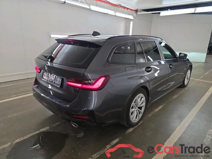 BMW 3 Reeks Touring 3 Reeks Touring 320e (150 kW) (PHEV) 150kW/204pk  5D/P Auto-8 #4