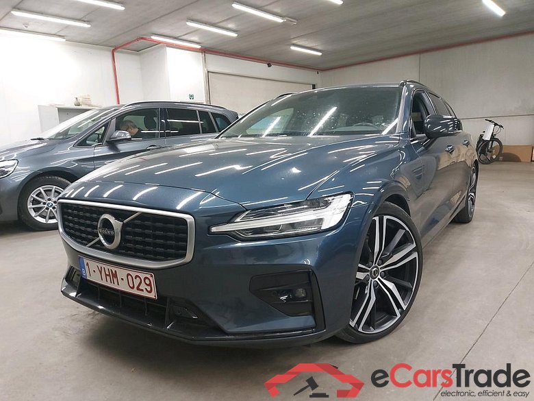 VOLVO - VOL V60 D3 150PK Geartronic R-Design Pack Versatility Pro & IntelliSafe Surround & Winter & Premium Audio & Foldable Trailer Hook & 20 Inch & Park Assit Camera #1