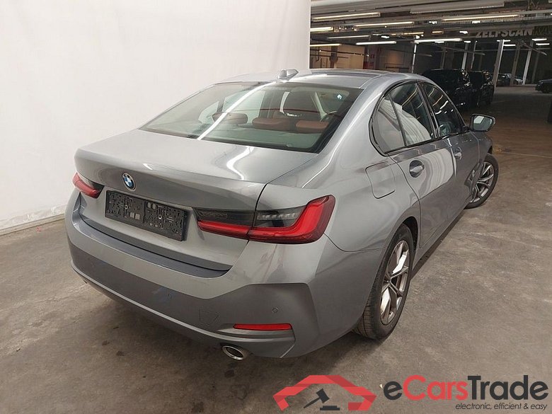 BMW 3 Reeks Berline 316d (90 kW) 4d #2