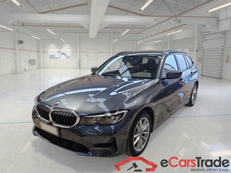 BMW SERIE 3 / 2018 / 5P / STATION WAGON 316D 48V BUSINESS ADVANTAGE TOURING AUTO