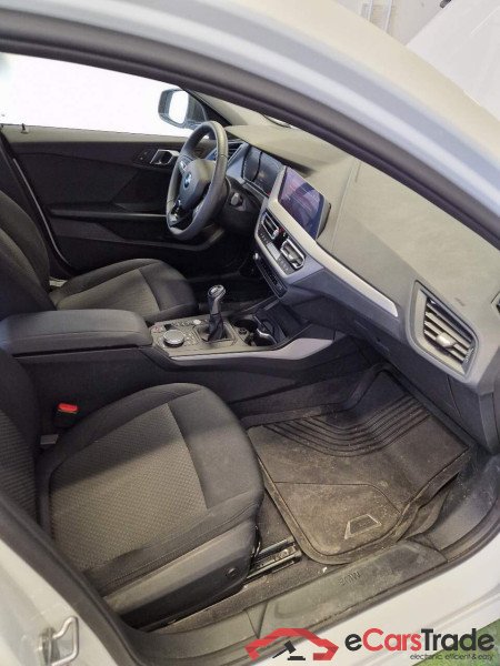 BMW 1 Limousine (F40)(2019->) DE - LimS5 118d EU6d, (EURO 6d), 2020 - 2021 #5