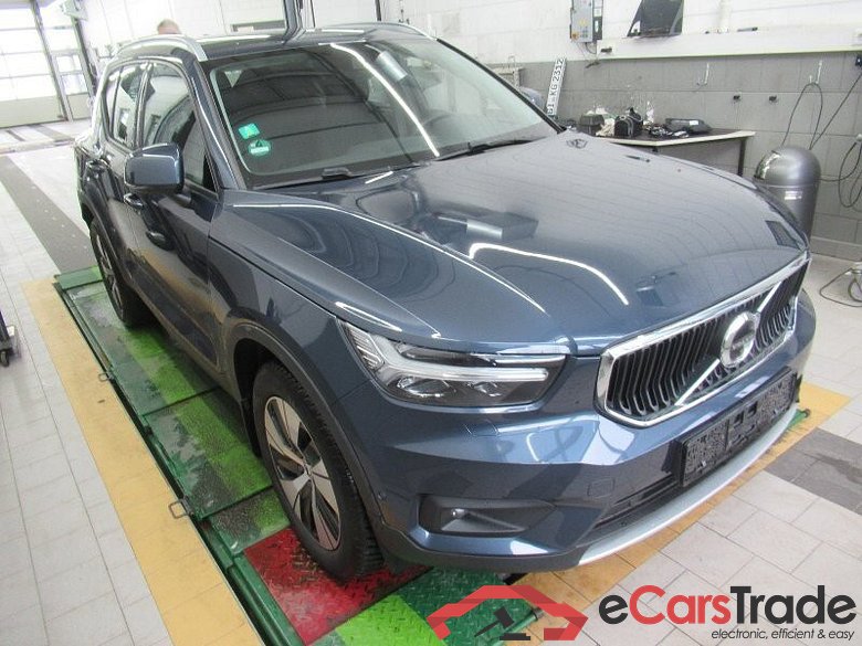 Volvo XC40 (2017->) DE - SUV5 T3 2WD EU6d, Momentum Pro (EURO 6d), 2020 - 2022 #2