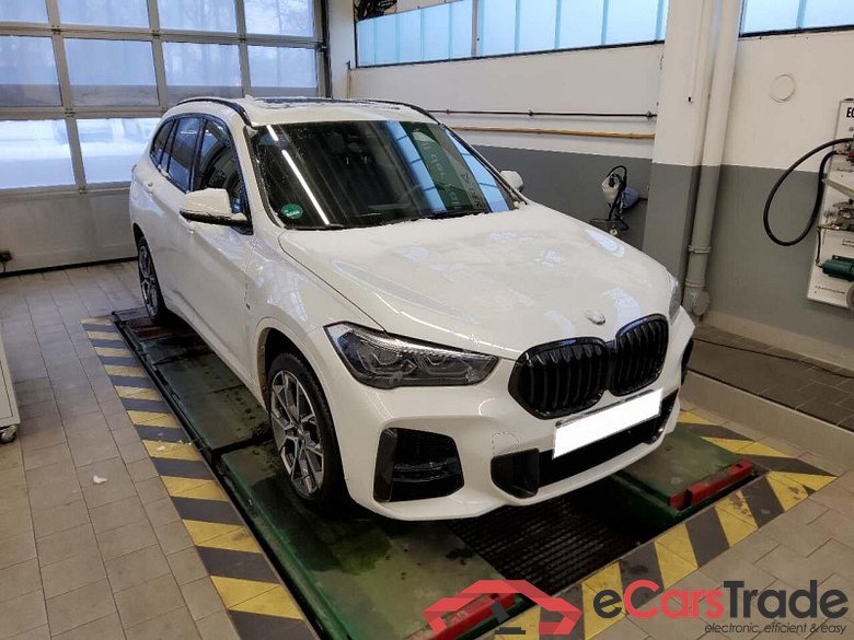 BMW X1 (F48)(2015->) DE - SUV5 sDrive20i EU6d, M Sport (EURO 6d), (Facelift) 2020 - 2022 #2