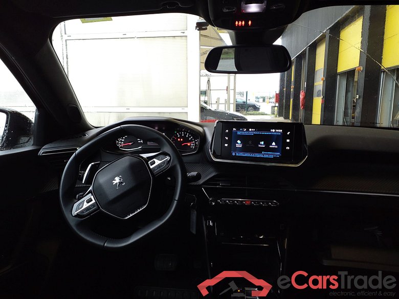 PEUGEOT 2008 PureTech 130 Allure EAT8 #4
