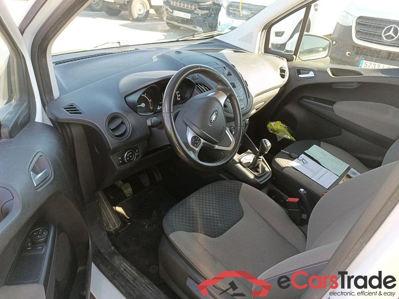 FORD Transit Courier / 2014 / 4P / combi Kombi 1.5 TDCi 71kW Trend #3