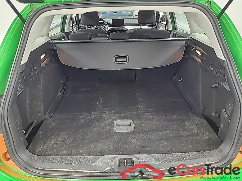 FORD Focus Wagon 1.5 EcoBl 120pk Trend Edition Bus Wagon 5D #5