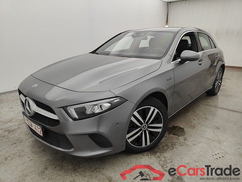 Mercedes-Benz A-Klasse A 250 e Business Solution 5d