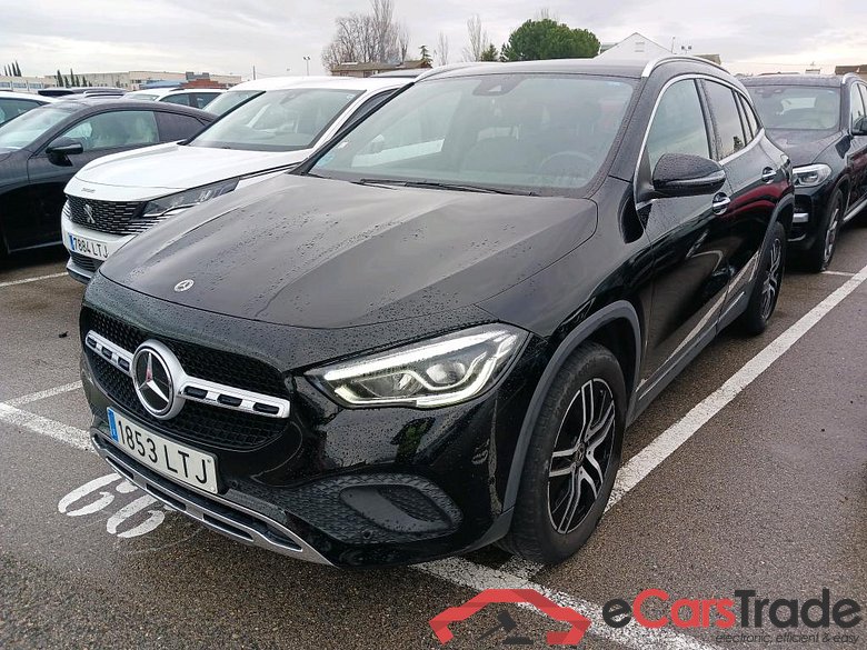MERCEDES-BENZ GLA / 2020 / 5P / todoterreno GLA 200 D #1