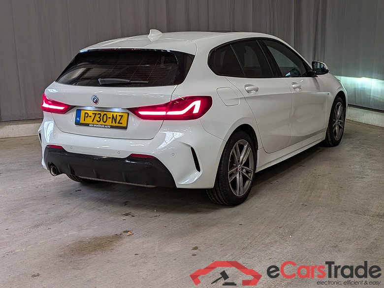 BMW 1-serie 118i Bns Edition #2