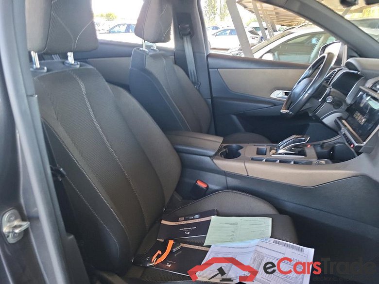 DS DS 7 Crossback / 2017 / 5P / todoterreno BlueHDi DE 96kW (130CV) Auto. CHIC (AC) #6