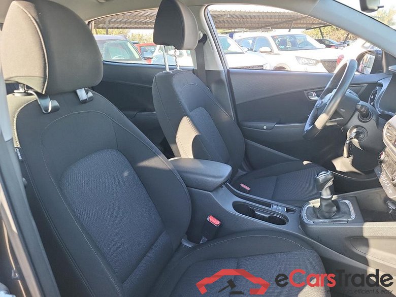 HYUNDAI Kona / 2020 / 5P / todoterreno 1.0 TGDI Maxx 4X2 #6