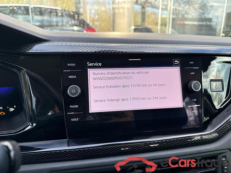 VOLKSWAGEN Polo Polo Life Business 1.0 TSI 70 kW (95 ch) 5 vitesses manuel #3