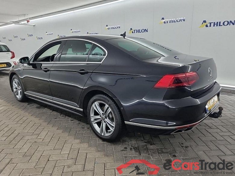 VOLKSWAGEN PASSAT 1.5 TSI 7-DSG R-Line Business+ 4D 110kW #4