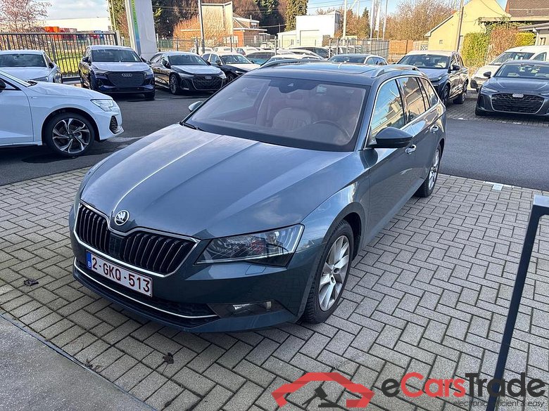 SKODA Superb Combi Superb Wagon Style 1,6 TDI 88 kW 7-speed automat.