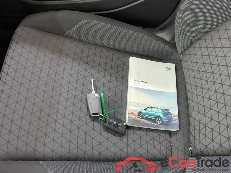 Volkswagen T-Cross 1.0 TSI 70kW Life Business 5d #4