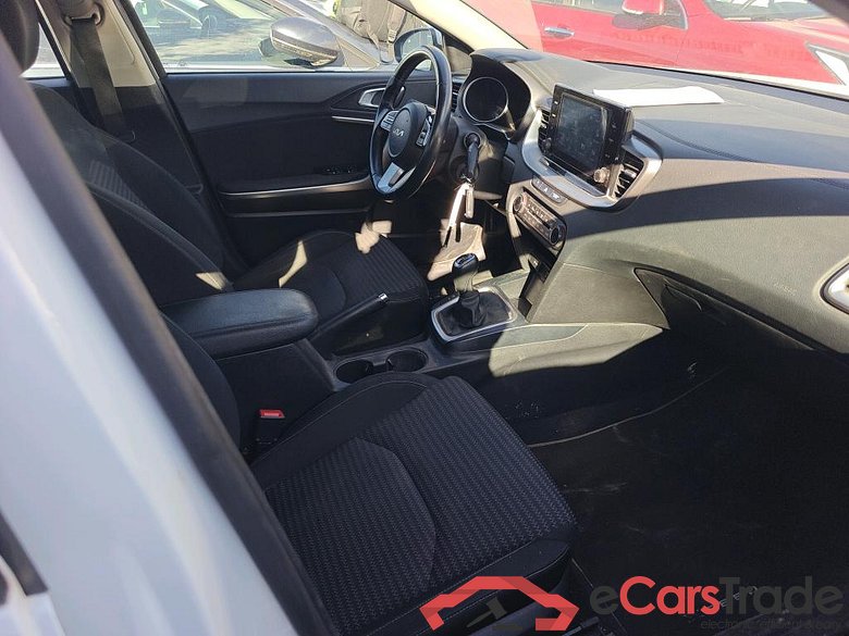 KIA XCeed / 2019 / 5P / todoterreno 1.0 T-GDi Drive 88kW (120CV) #6