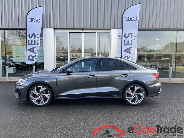 AUDI A3 Sedan 35 TFSI S line S tronic